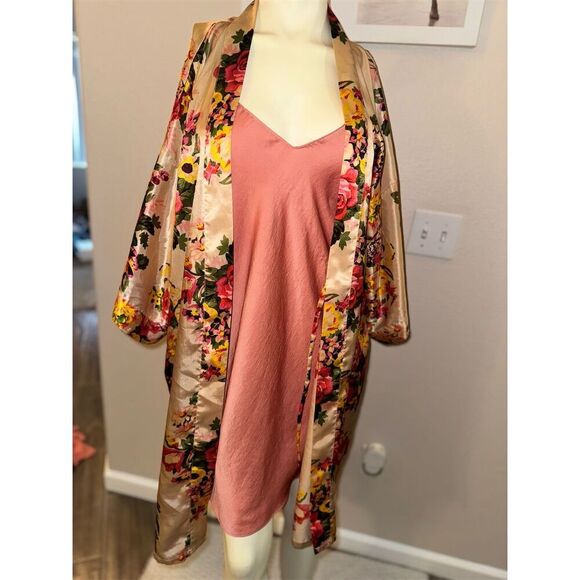 Women's Pink Floral Kimono Robe with Belt One Size - Picture 1 of 7
